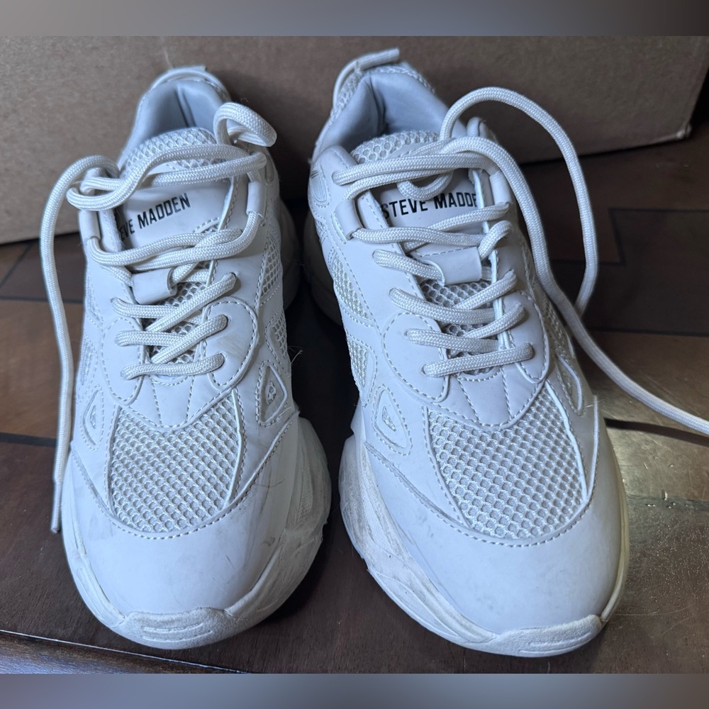 Steve Madden Beige Chunky Sneakers